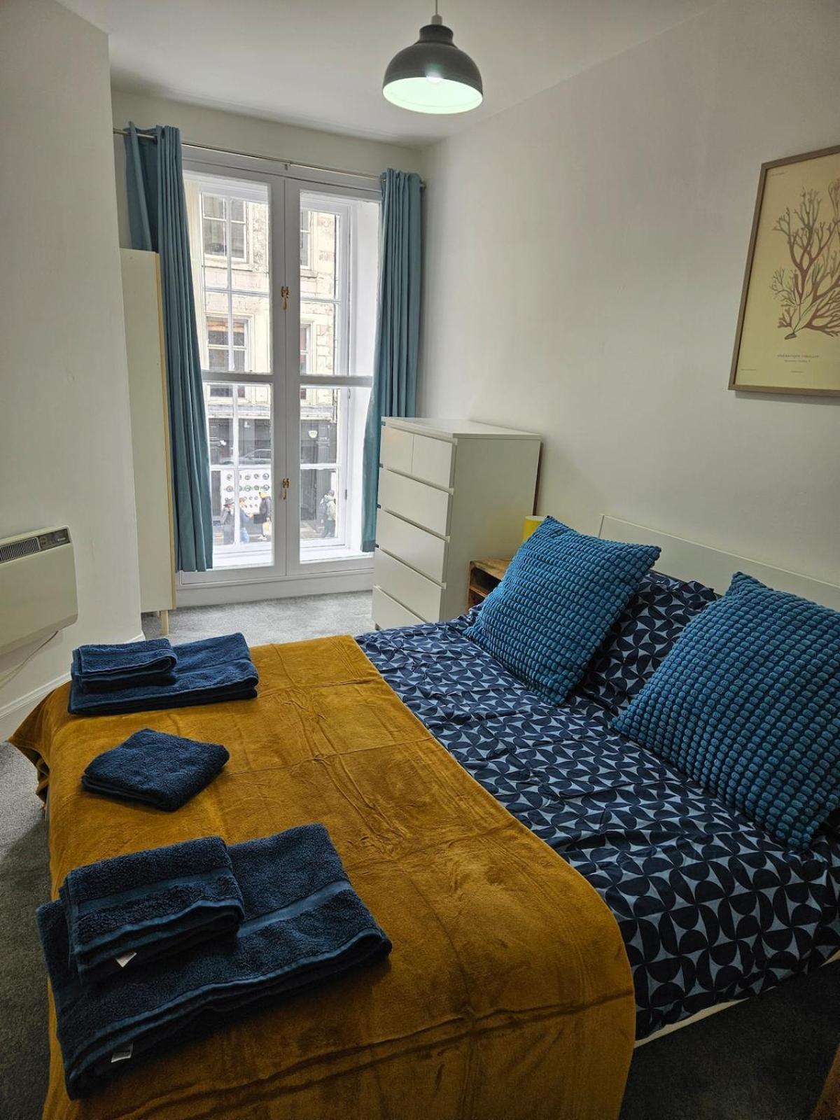 Flat In Old Town - Amazing Location Apartment