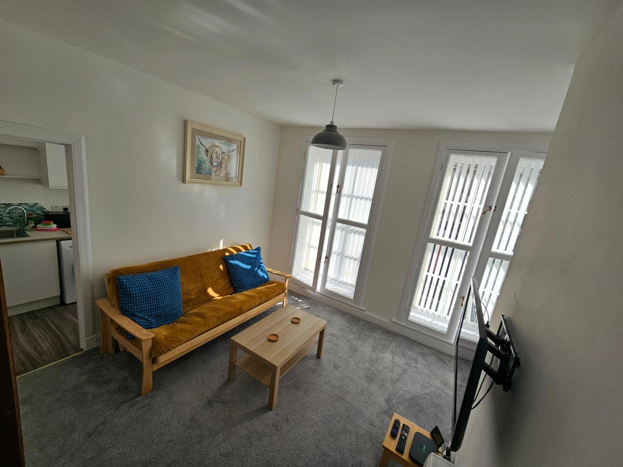 Apartment Flat In Old Town - Amazing Location *